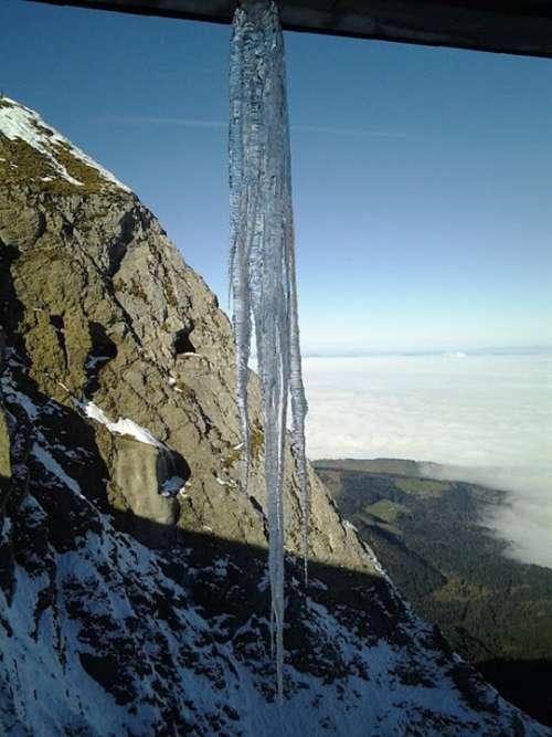 Icicle Ice Winter Mountains Sea Of Fog Deep Mist