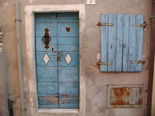 Input Door Old Building Painted Italy