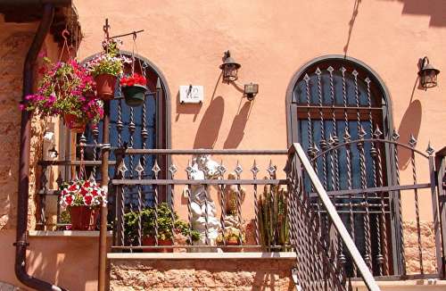 Italy Facade House Balcony Flowers Mediterranean