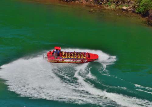 Jet Boat Reverse Turn Niagara River Speedy Action