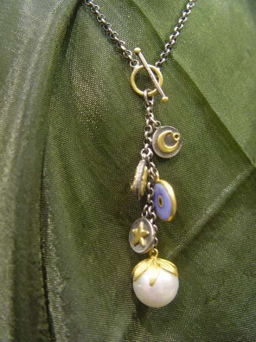 Jewelry Pearl Amulet