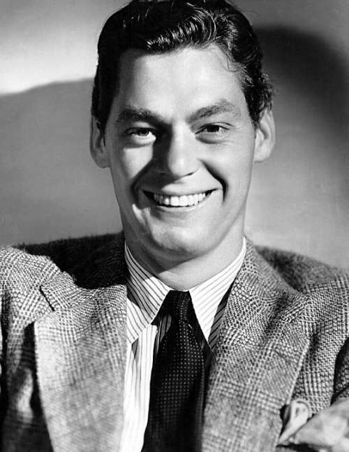 Johnny Weissmuller Actor Swimmer Competition Tarzan