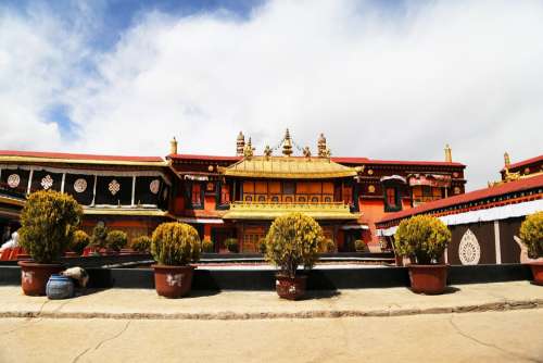 Jokhang Temple Lhasa Tibet Blue Sky The Majestic