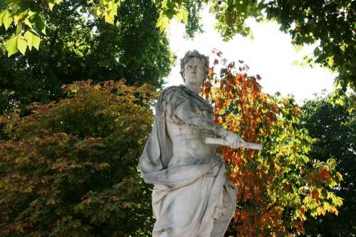 Julius Caesar Tuileries Garden Of Tuilleries