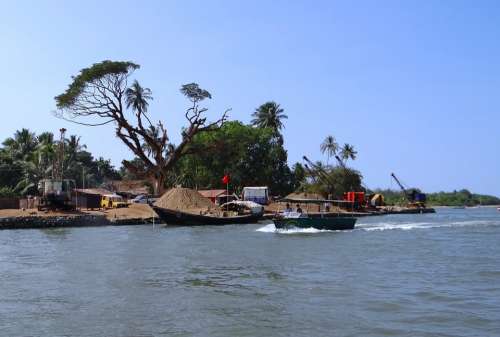 Kali River Dredging Sand Transportation Boat