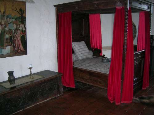Kemenate Princess Bed Medieval Rooms Historically