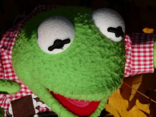 Kermit Green Frog Doll Figure Eyes Goggle