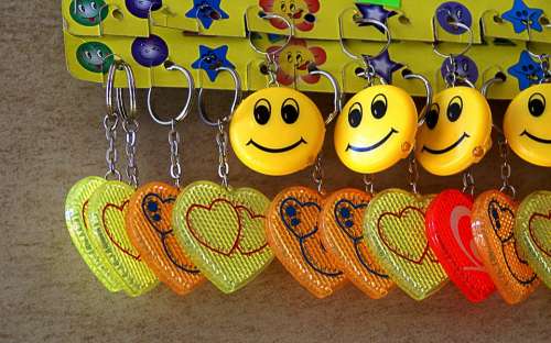 Keyrings Toys Pendants Gadgets Hearts