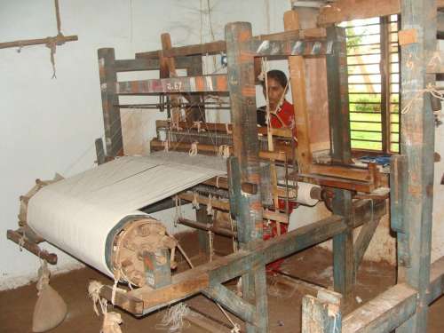 Khadi Coarse Cloth Garag India Weaving Yarn Making