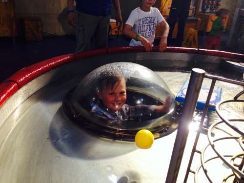 Kinepolis Child Amusement Park Space Spaceship Toy