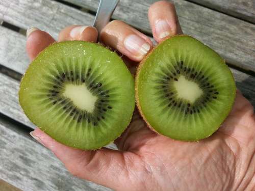 Kiwi Healthy Green Vitamins
