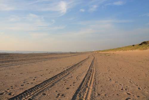 Lanes Traces Auto Sand Coast Dike Summer