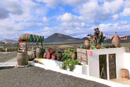 Lanzarote La Geria Steinig