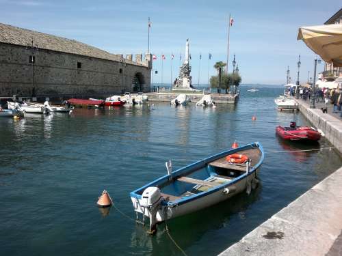 Lazise Garda Boats Powerboat Boat Harbour Water
