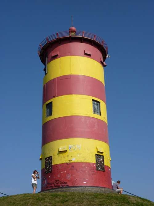 Lighthouse Otto Walkes Red Yellow