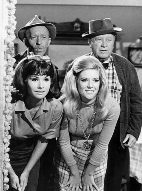 Linda Henning Meredith Macrae Frank Cady