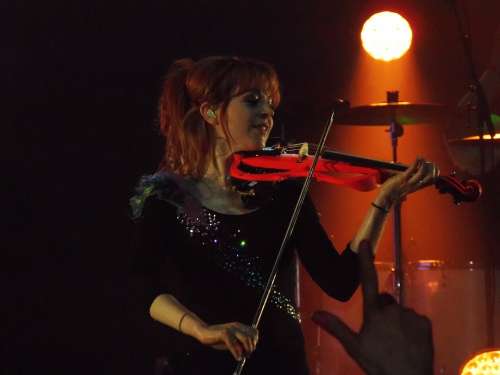 Lindsey Stirling Talented Techno Music Dancing
