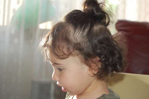 Little Girl Bimba Portrait Face Young