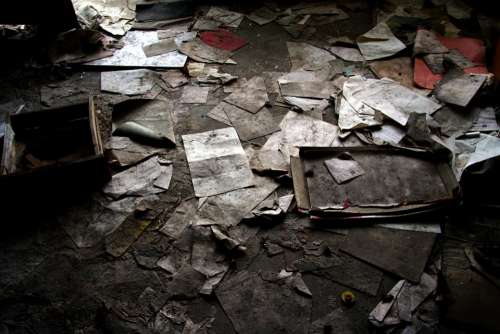Lost Place Ground Dirty Paper Garbage Neglected