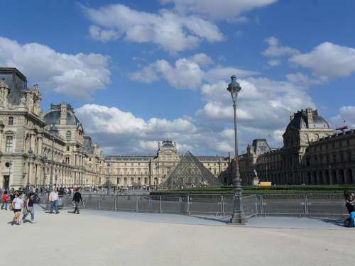 Louvre Paris France Pyramid The Museum Monuments