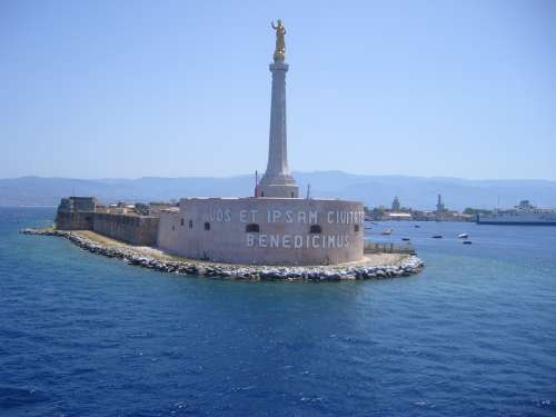 Madonnina Sicily Messina