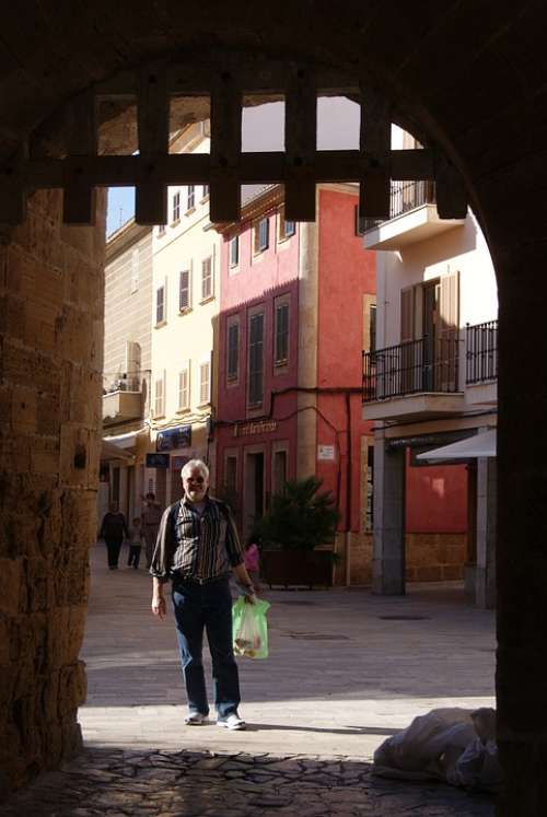 Man Mallorca Human Tourist Shopping