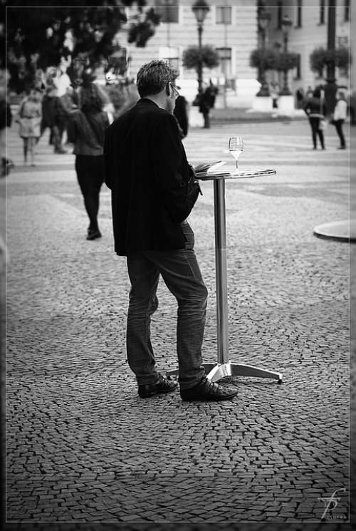 Man Person People Scene Street Life Lifestyle