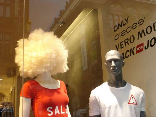 Mannequins Brands Window Shopping Wig
