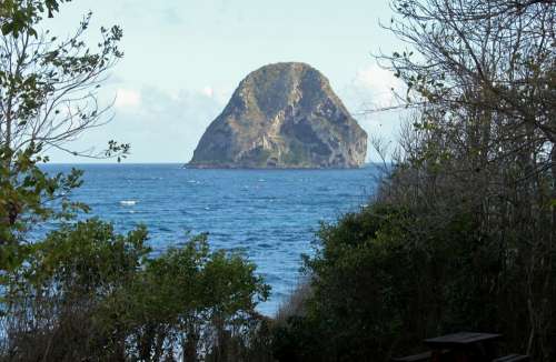 Martinique Diamond Ocean Rock Of Diamond Beach