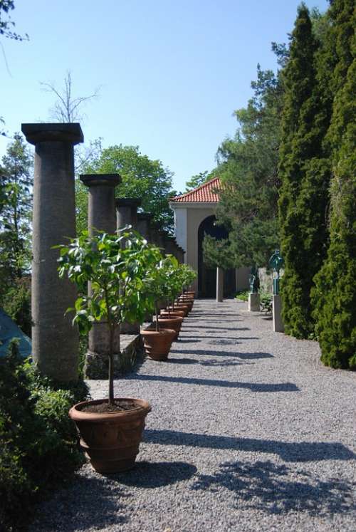 Milles' Garden Garden Path Old Stone Architecture