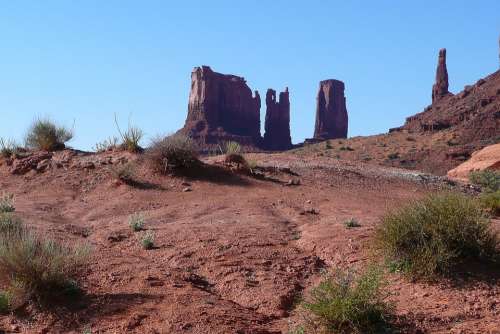 Monument Valley Utah Usa Tourist Attraction Desert