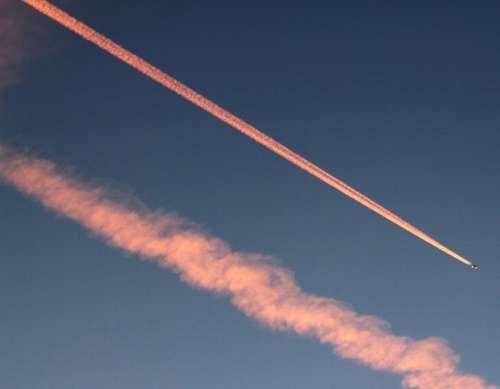 Morgenstimmung Red Cloud Aircraft Contrail