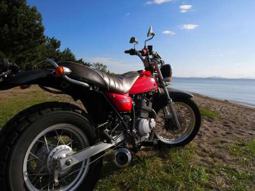 Motorbike Moto Vehicle Banban 200 Lake Lakeside