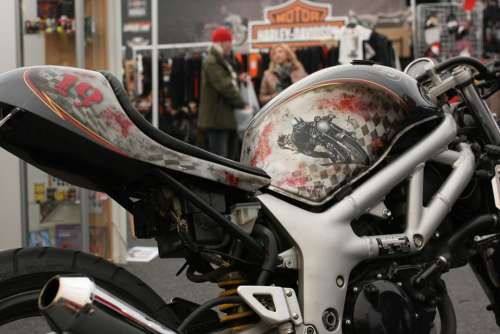 Motorcycle Tank Airbrush Moto Salon Show Design