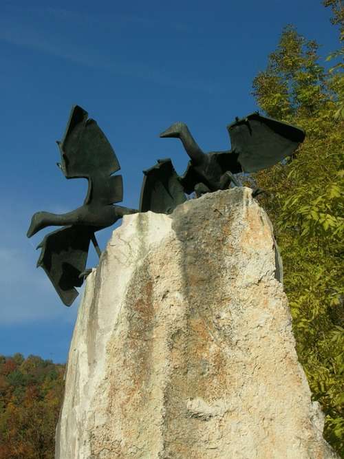 Mountains Statue Sculpture Stone Birds Forest