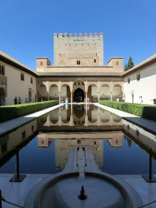 Myrtle Court Nasridenpalast Alhambra Spain