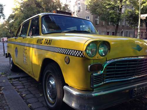 Nyc Taxi Taxi Berlin Yellow Cab Old Auto