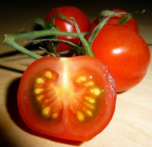 Panicle Tomato Tomato Vegetables Food Red Close Up