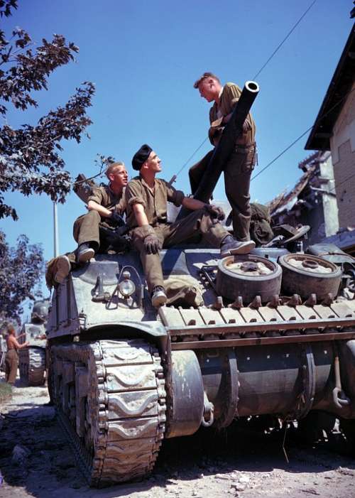 Panzer Soldiers War Sherman Vaucelles War Machine