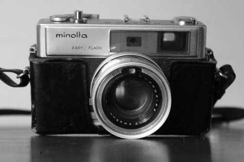 Paparazzo Minolta Camera Lens Objective
