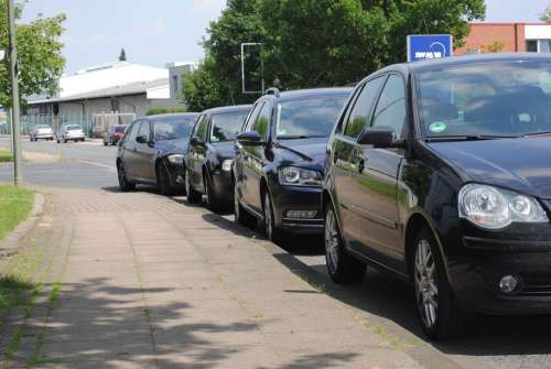 Park Side Of The Road Sidewalk Autos Traffic