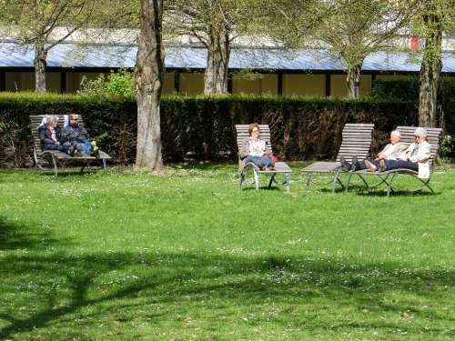 Pensioners Park Relax Green Grass Landscape