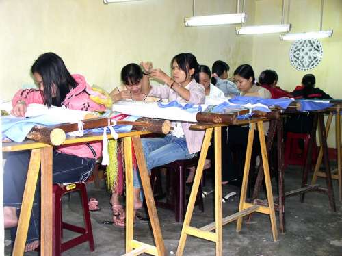 People Girl Embroidery Young Group Class Learn