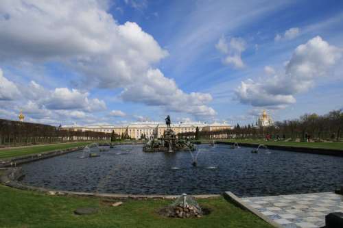 Peterhof Pond Water Gardens Fountain Sky