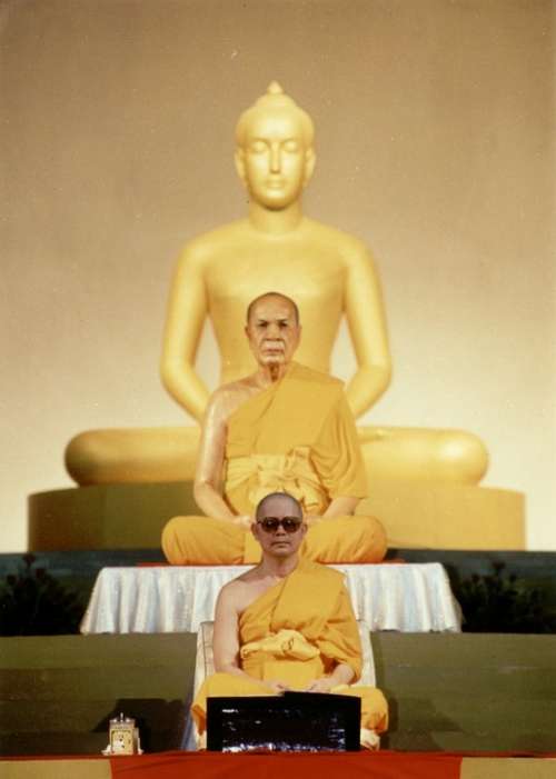 Phrathepyanmahamuni Buddhist Top Leader Wat