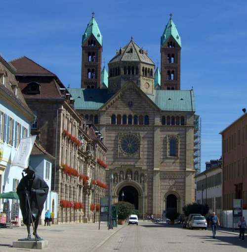 Pilgrims Bronze Statue Maximilianstrasse Dom Speyer