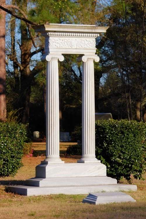Pillars Monument Statue Cemetery Grave Headstone