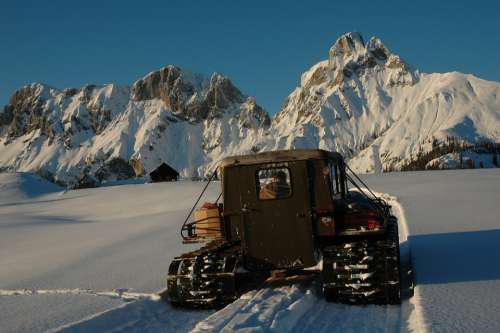 Piste Bullish Snow Vehicle Snow Groomer Winter