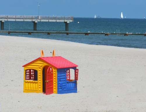 Playhouse Play Children Baltic Sea Sea Water