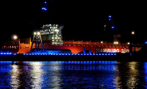 Port Hamburg Ship Water Landungsbrücken